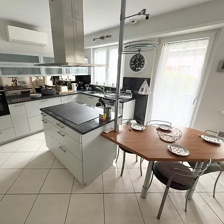 Feriehus La Houblonniere Alsatian Charm And Comfort Niederhausbergen